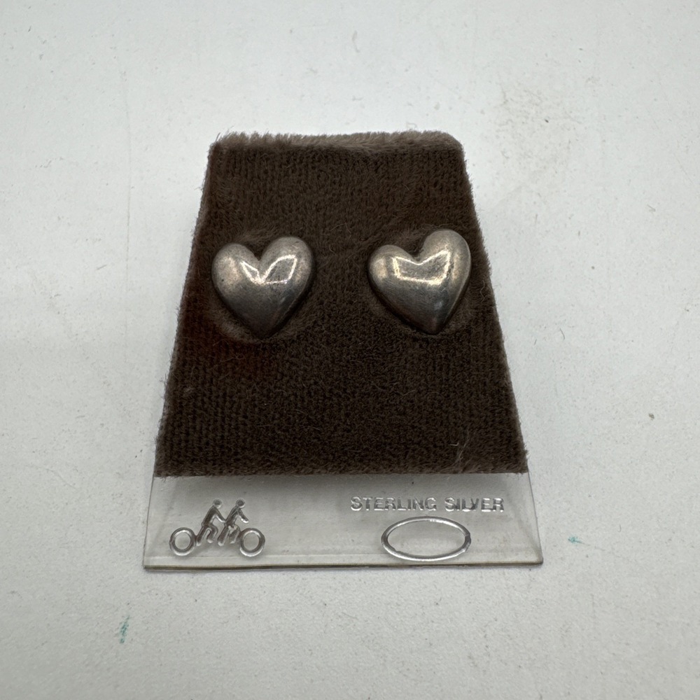 Sterling Silver 925 Vintage Tandem Puffy Heart Dainty Stud Earrings 1.26g